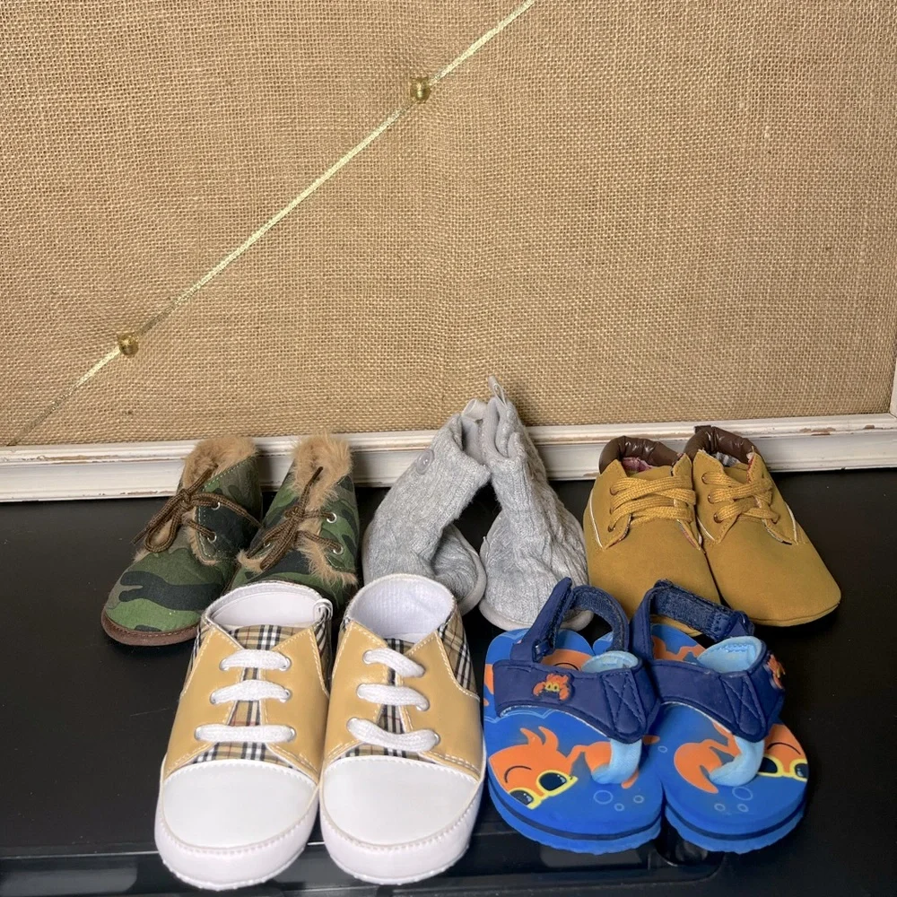 Lot of 5 Pairs of Baby Booties - Boots, Shoes & Sandals - 6-12 Months